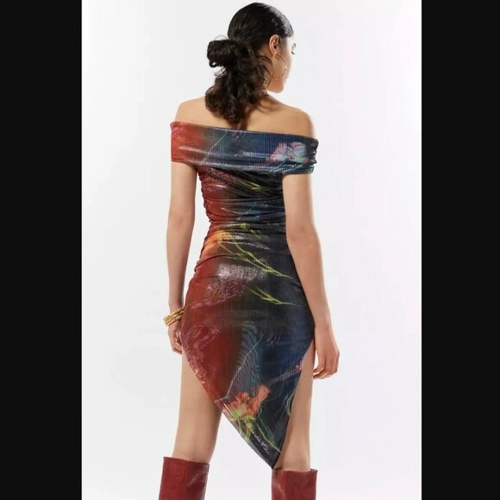 NWT Silence + Noise Arianna Off-The-Shoulder Black Multi Asymmetric Dress SZ M